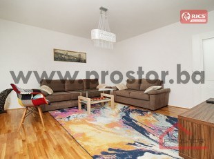 Completely renovated three-room apartment with double orientation on the first floor, Grbavica