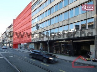 Refurbished 1.433 sq.m. office building located in one of the busiest area of central Sarajevo, Bosnia and Herzegovina - FOR RENT