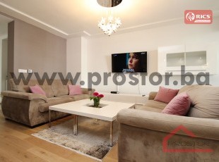 Adapted and modernly furnished three bedroom apartment in an attractive location close to the old American Embassy