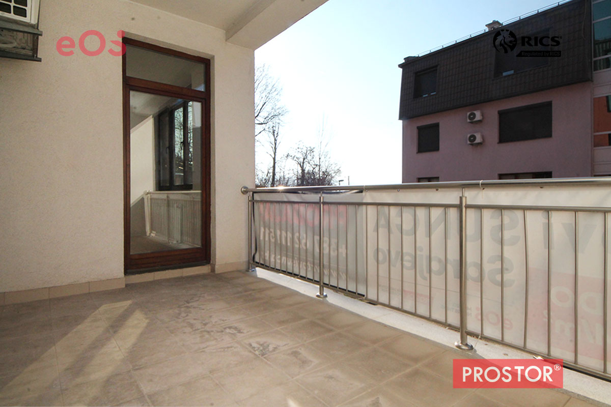 11 Balkon