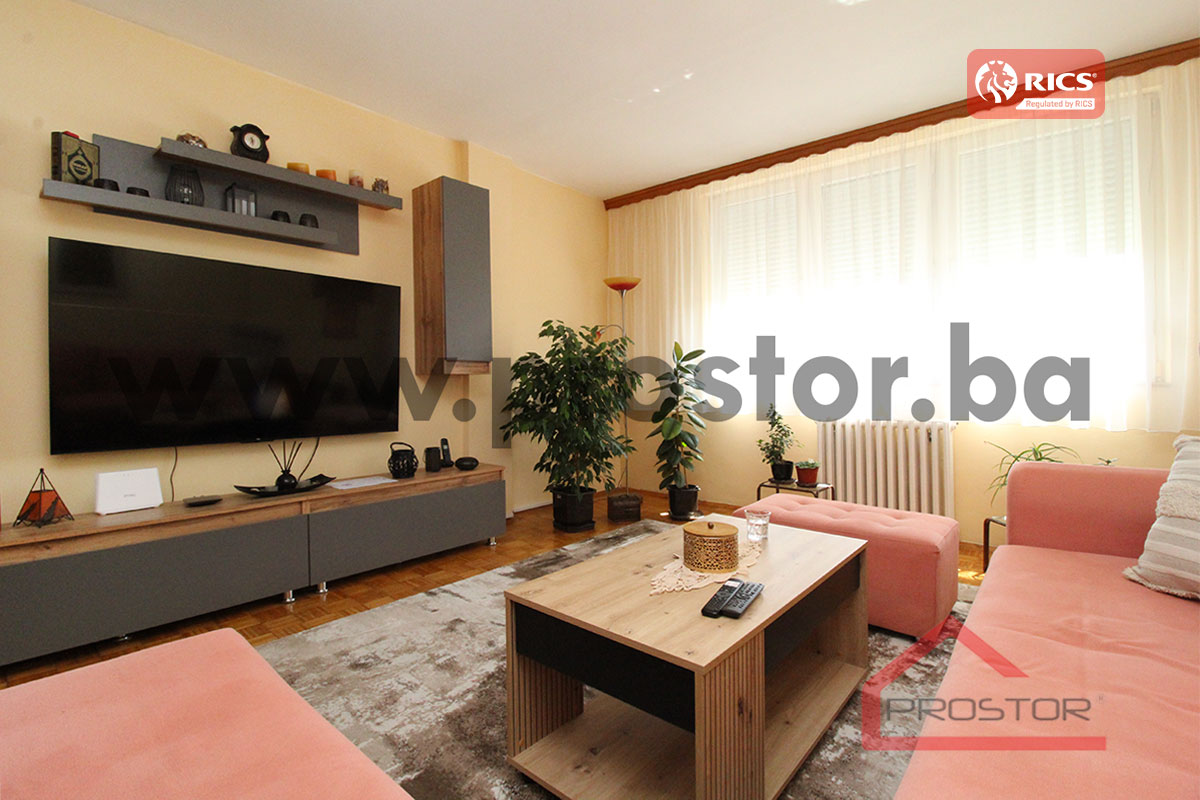 4 Dnevni boravak sl2
