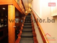 17 Stubište za galeriju