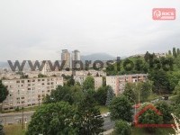 13 Pogled Dnevni boravak i trpezarija