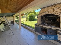 16_ Dvorište
