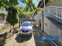 18 Dvorište