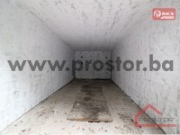 3 Unutrašnjost garaže sl2