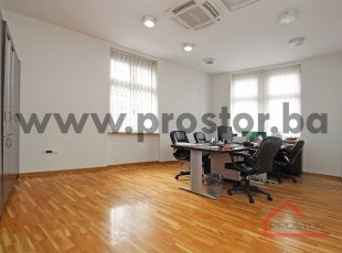 Namješten ili nenamješten adaptiran kancelarijski prostor pored Sarajevo City Centra, ul. Maršala Tita