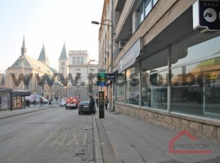 Odlična prilika! Adaptiran višenamjenski poslovni prostor sa portalima iza Katedrale