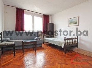 Namješten jednosoban stan, Alipašino Polje