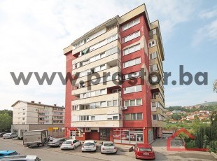 Adaptiran četverosoban stan sa balkonom i lijepim panoramskim pogledom, Koševsko brdo