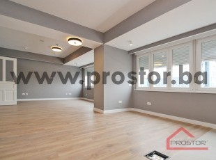 Moderno adaptiran nenamješten kancelarijski prostor površine 135 m2 u blizini zgrade Predsjedništva, Centar