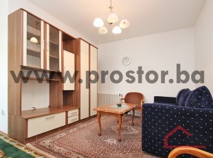 Namješten dvosoban stan na prvom spratu, Breka