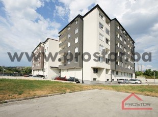 Funkcionalan i svijetao namješten dvosoban stan sa lođom na četvrtom spratu u novogradnji, Stup