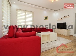 Renovated furnished house with a terrace and a garage in Tepebasina -130m2 - FOR RENT