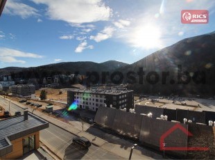 Nicely furnished three-room apartment with a garage, Bjelašnica
