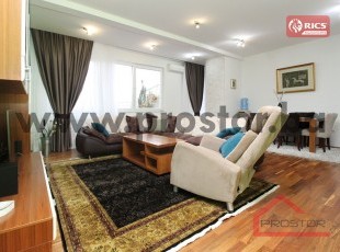 Modern furnished four-room apartment with sauna and garage, Aerodromsko naselje