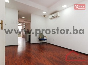 Nenamješten poslovni prostor, Hrasno