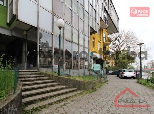 Unfurnished Multi-purpose business premises on a good location -65m2 - FOR RENT