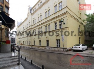 Unfurnished multi-purpose business premises on great location 154m2, Sarajevo - FOR RENT