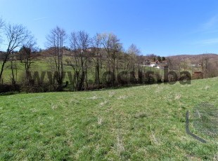 A sunny plot of registered land with an area of ​​11,323m2 in an accessible location with a stream in a beautiful natural environment, Rakovica settlement, Ilidža