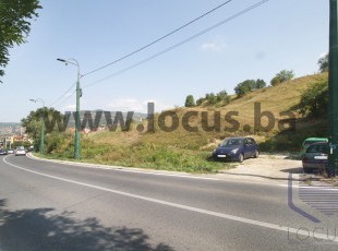 Building land with a registered square footage of 2100m2 in a very frequent location next to the road that connects Sarajevo and Vogošća in the Gornji Hotonj settlement