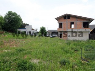 Commercial building with a gross square footage of approx. 200m2 under construction on a spacious plot of 3,043m2 in the industrial zone Famos, Hrasnica, Ilidža