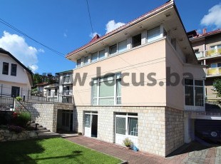 Modern and quality built house with a garage and landscaped yard in an exceptional location at the beginning of ul. Humska, Pofalići, Novo Sarajevo