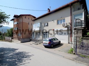 Quality built house with garage, office space and sauna in an exceptional location near FD Sarajevo at the very beginning of ul. Humska, Pofalići, Novo Sarajevo