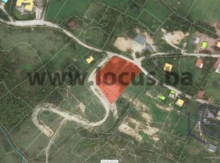 A registered building plot of 2,684sqm with an open view and excellent access in the most attractive part of the elite settlement Poljine, Center