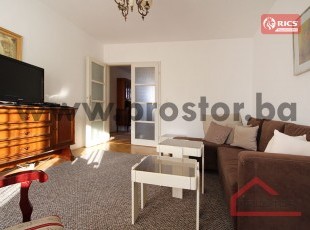 Refurbished 1bedroom apartment with a balcony and a loggia Hrasno