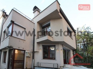 Furnished modern 4bdr house with a garden and garage -300m2 - FOR RENT