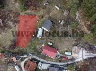 Registered land plot of 723m2 with an open view and two access roads in the elite settlement of Poljine, Municipality of Centar