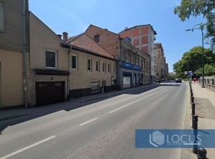 Top lokacija!!! Uknjižena kuća na parceli površine 230m2 na izuzetnoj lokaciji preko puta Opće bolnice “Prim. dr. Abdulah Nalaš“, Marijin Dvor, Centar