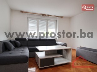 Trosoban namješten stan, Grbavica