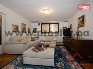 Nicely furnished three-bedroom house with private parking space, Švrakino Selo