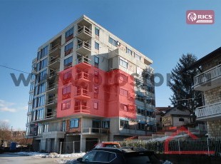 NOVOGRADNJA LOTUS 24, NEDŽARIĆI! Komforan trosoban stan sa balkonom, dvostrane orjentacije, u novoj stambeno-poslovnoj zgradi u izgradnji na odličnoj lokaciji, pogodnoj za svakodnevni miran i udoban život. POPUST DO 5%!