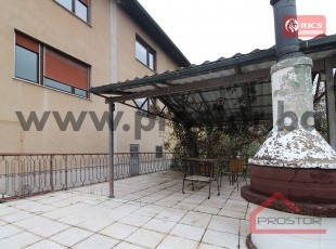 Furnished house witha a garage and a terrace, Old Town