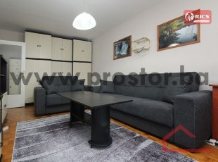 Namješten dvosoban stan sa balkonom na Otoci-60m2, ul. Dr. Fetaha Bečirbegovića