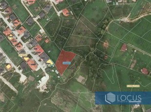 A spacious and sunny plot of land, registered area of ​​1,223 m2 in a quiet environment in an accessible location in the settlement of Orahov brijeg, Municipality of Vogošća