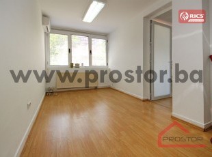 Višenamjenski poslovni prostor 62 m2, ul. Paromlinska