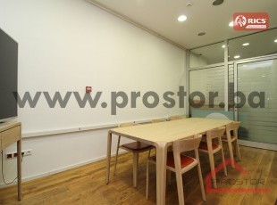 Višenamjenski poslovni prostor pored Aria centra, ul. Mehmeda Spahe