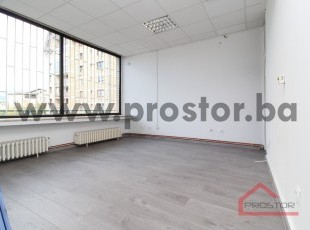 Multifunctional business premises on ground floor in the Radnicka street, Grbavica area - FOR RENT