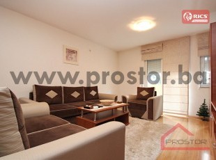 Furnished 1BDR apartment in new building with a garager, Stup