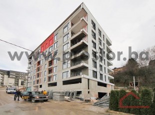 ODLIČNA PRILIKA! Dvoiposoban stan savršenog pogleda i odličnog rasporeda u stambenoj zgradi u izgradnji, Skenderija. Idealna investicija!