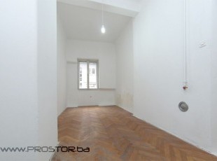 1BDR ground floor apartment, suitable as an office in the city center - SOLD